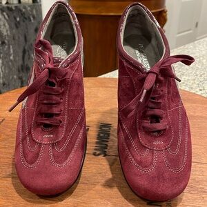 Women's Burgundy Lace-Up Shoes